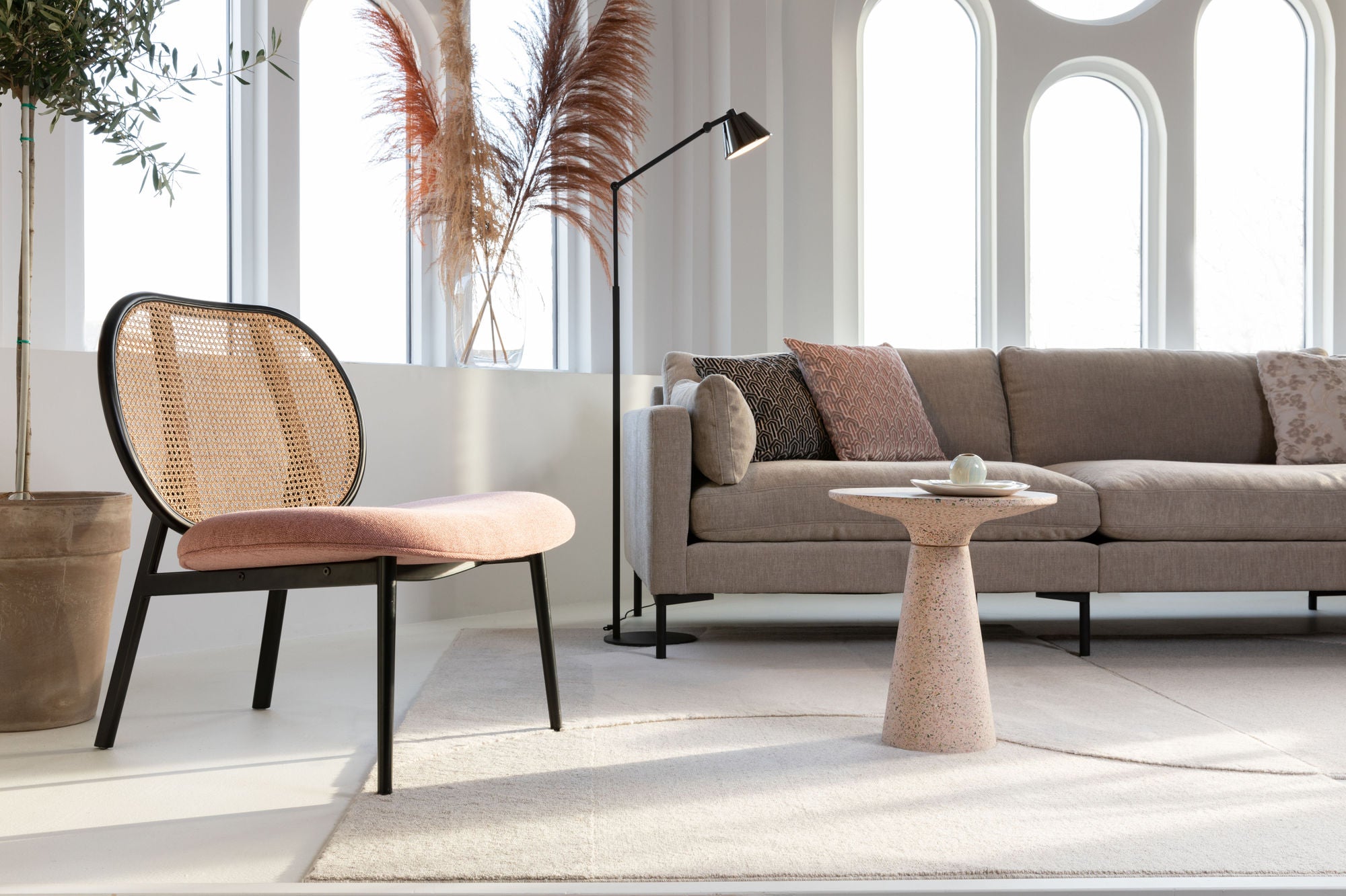 Zuiver Victoria Pink Terrazzo Round Side Table